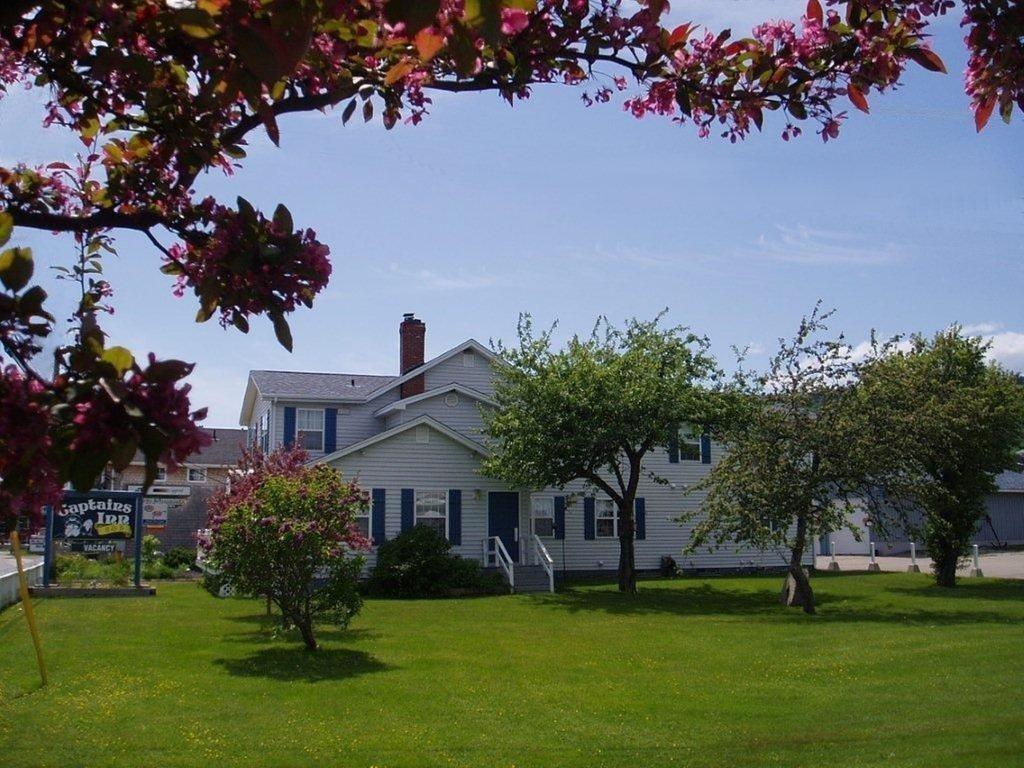 Captain'S Inn Alma Exterior foto